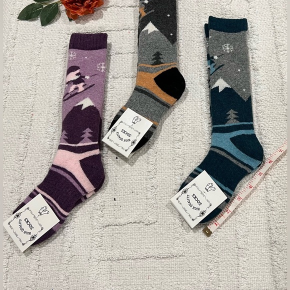 IBSPOT Pack of 3 Thick Ski Socks for Kids- Size 4-7 yrs - Picture 6 of 7